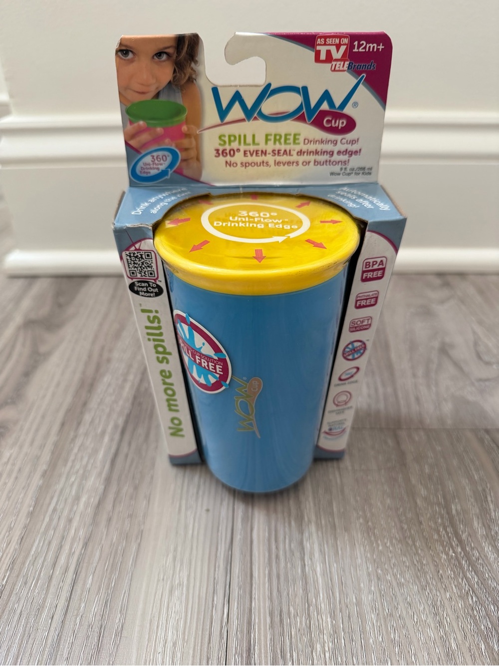 Wow Cup 360 Spill Free Drinking Cup in blue with a yellow lid, NEW, 9oz.